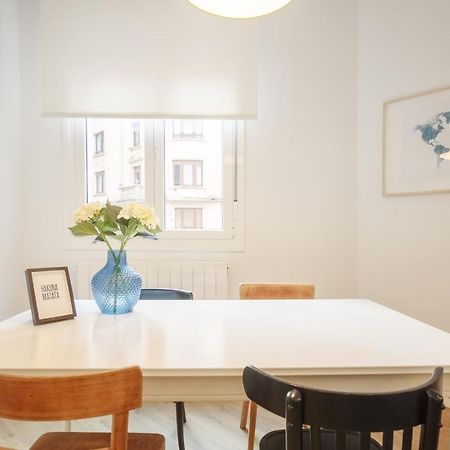 Modern Lovely House Guggenheim بلباو المظهر الخارجي الصورة